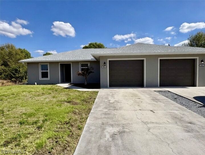 Property Photo:  6018 Lacota Avenue  FL 33905 