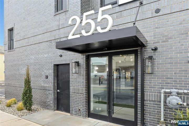 Property Photo:  255 Ridge Road 303  NJ 07071 