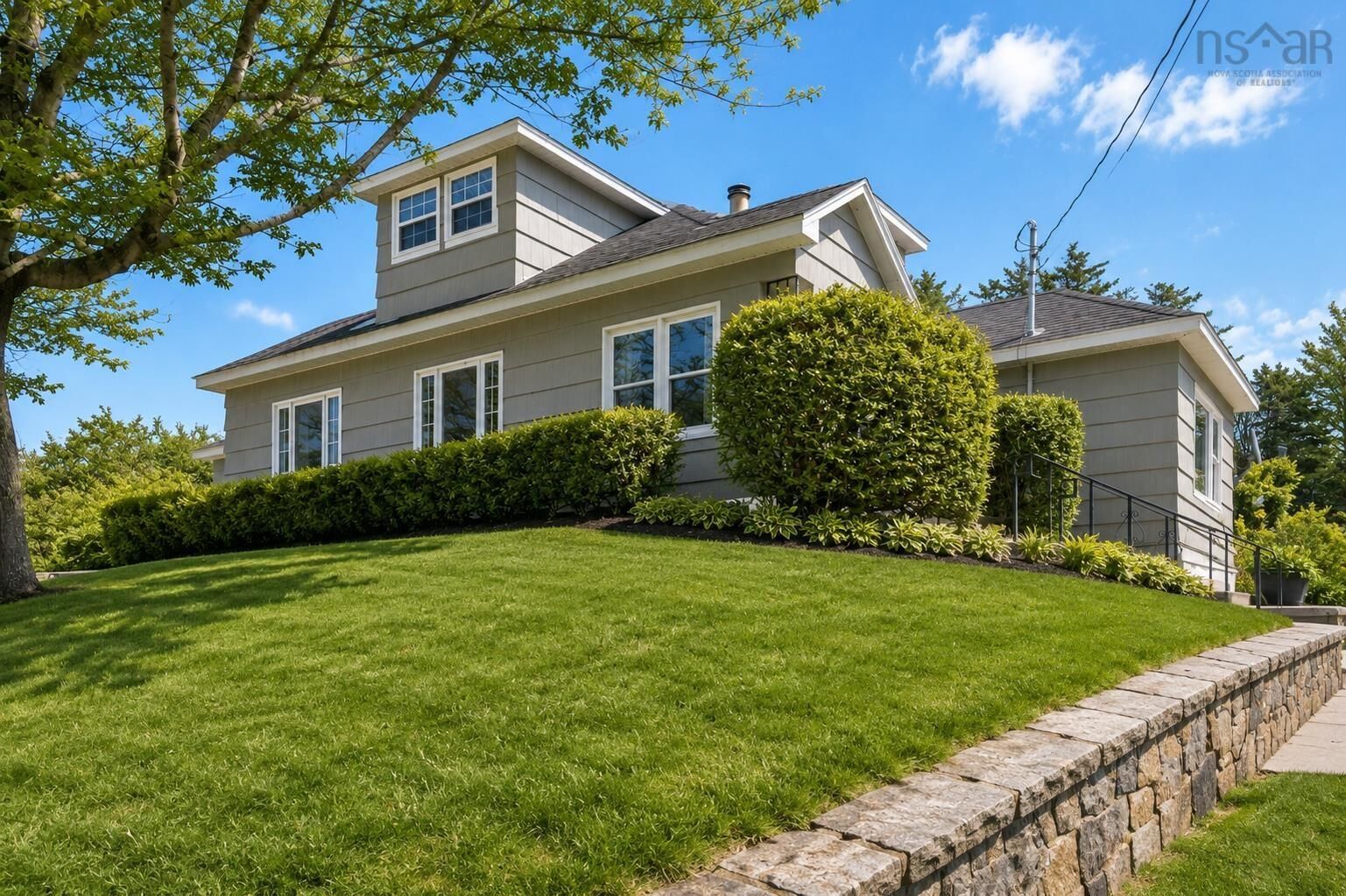 Property Photo: 722 Highway 1 NS B5A 5Z5