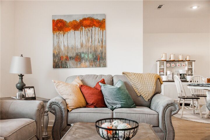 Property Photo:  3121 N Rooster  AR 72761 