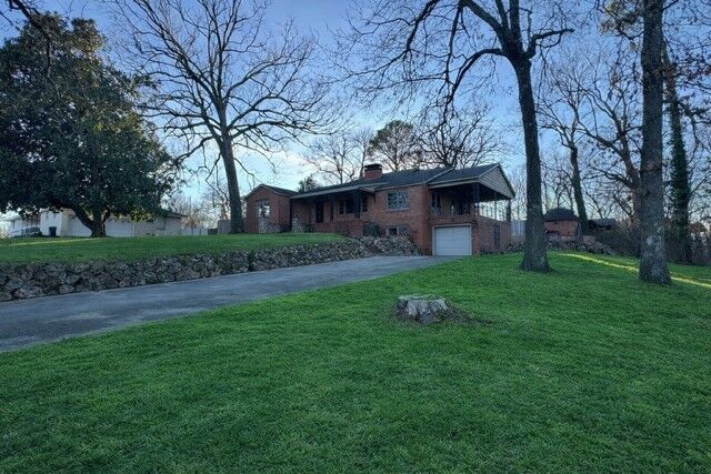 Property Photo: 110 S Garrett Street AR 72761