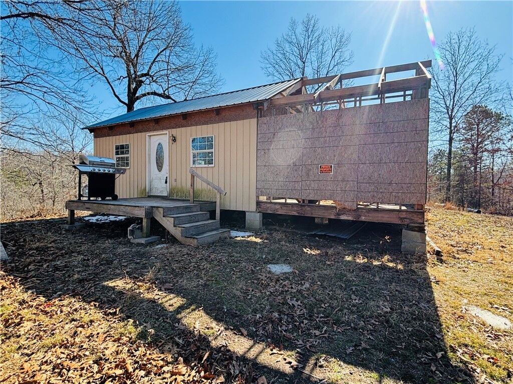 Property Photo:  240 Goat Trail  AR 72687 