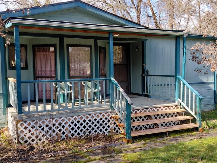 Property Photo:  421 Bayard Drive  OR 97527 