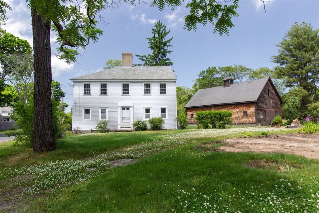 Property Photo:  21 Gardner Street B  MA 01982 