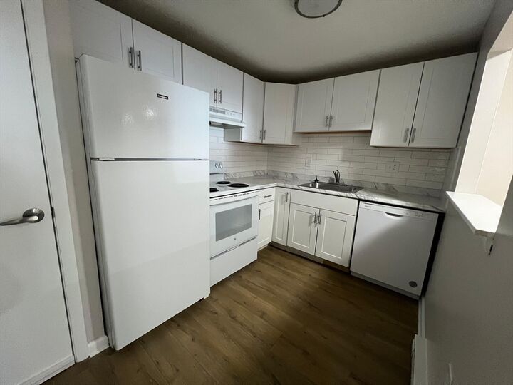 Property Photo:  328 Greenwood St C- 1  MA 01607 