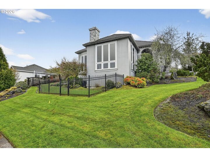 Property Photo:  1276 NW Meadows Dr  OR 97128 