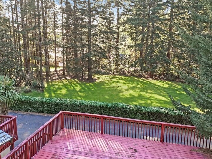 Property Photo:  19026 Pacific Crest Dr  OR 97415 