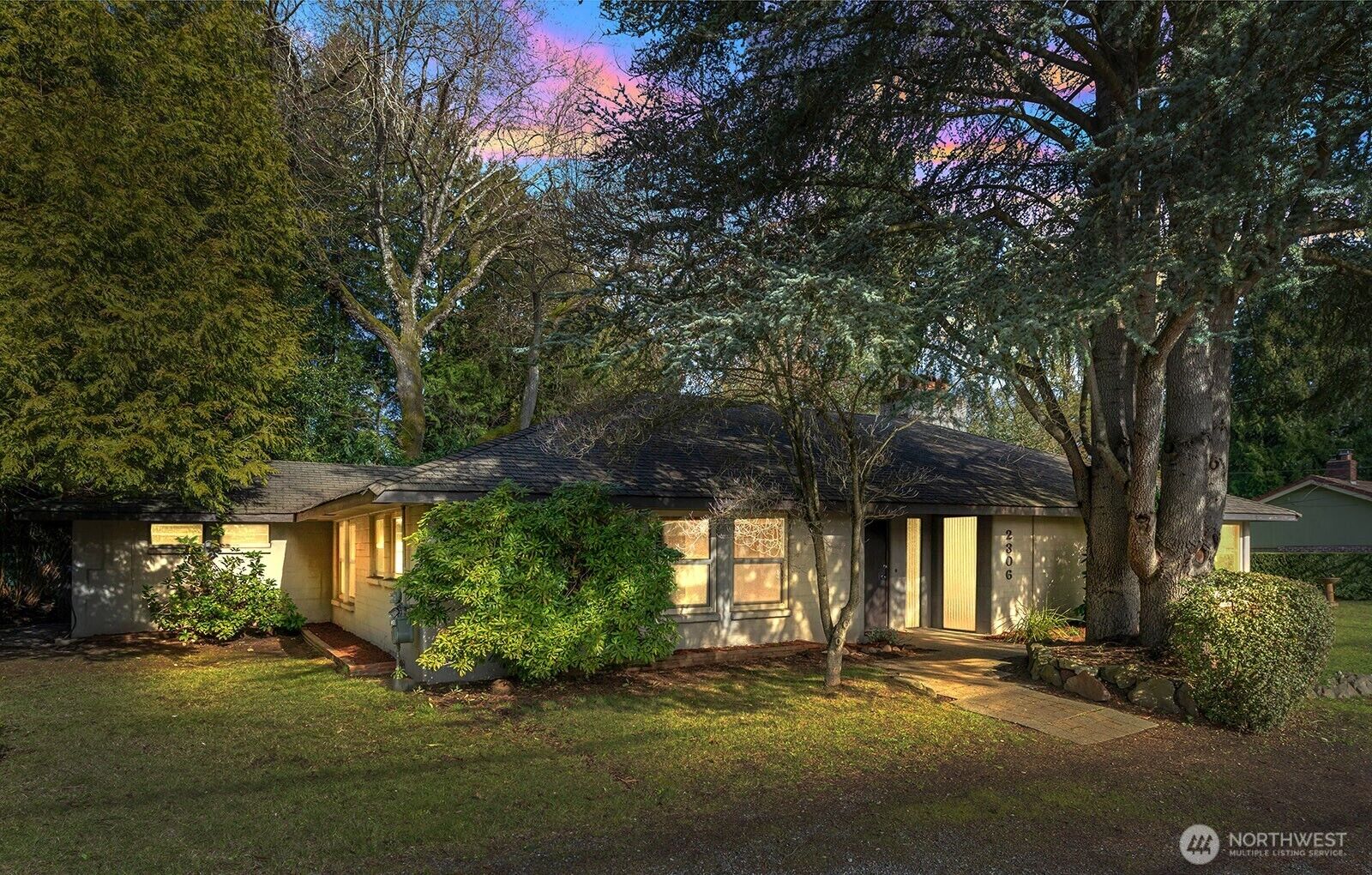 Property Photo:  2306 NE 105th Street  WA 98125 