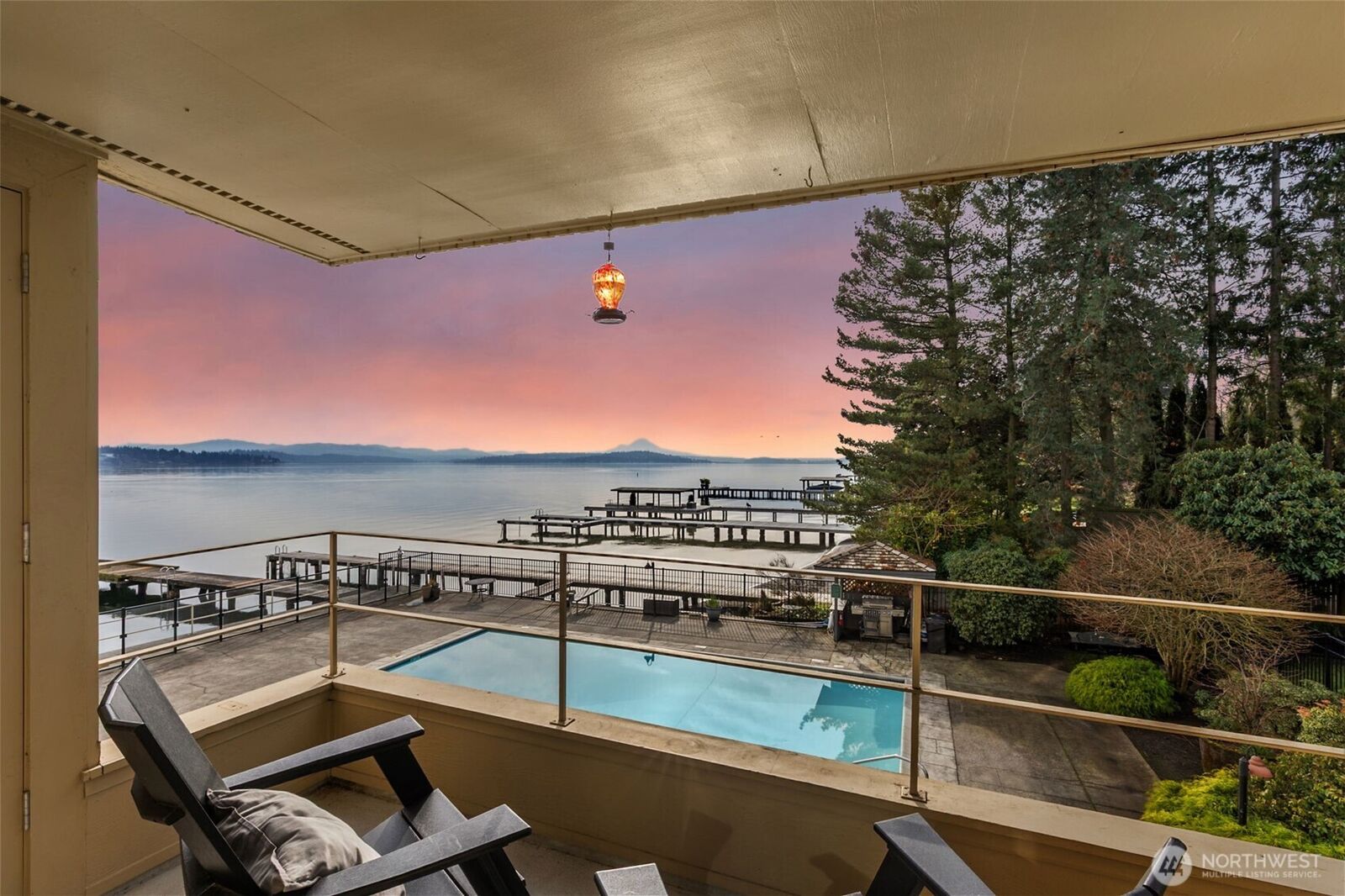 Property Photo:  1600  43rd Avenue E 211  WA 98112 