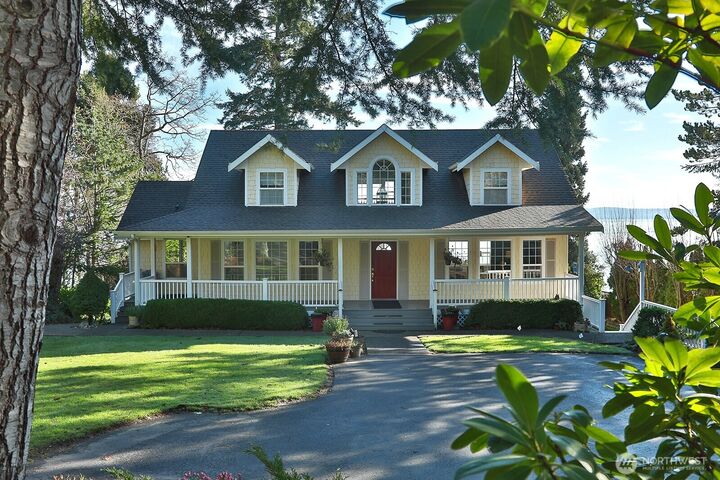 Property Photo:  2820 SW Scenic Heights Street  WA 98277 