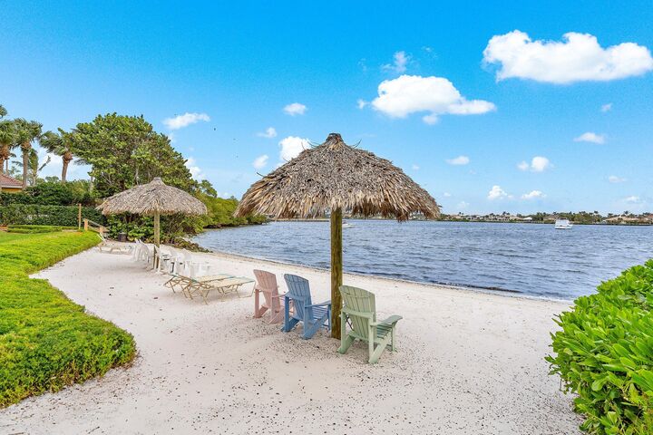 Property Photo:  900 Scotia Drive 102  FL 33462 