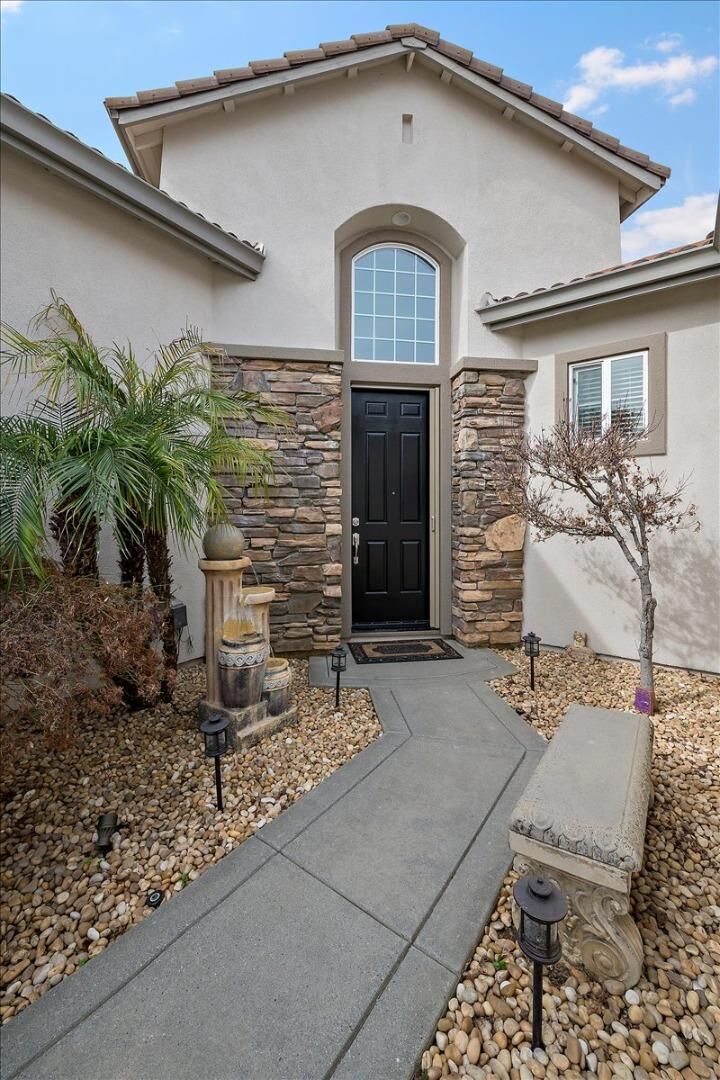 Property Photo:  191 Tarragon Avenue  CA 95037 