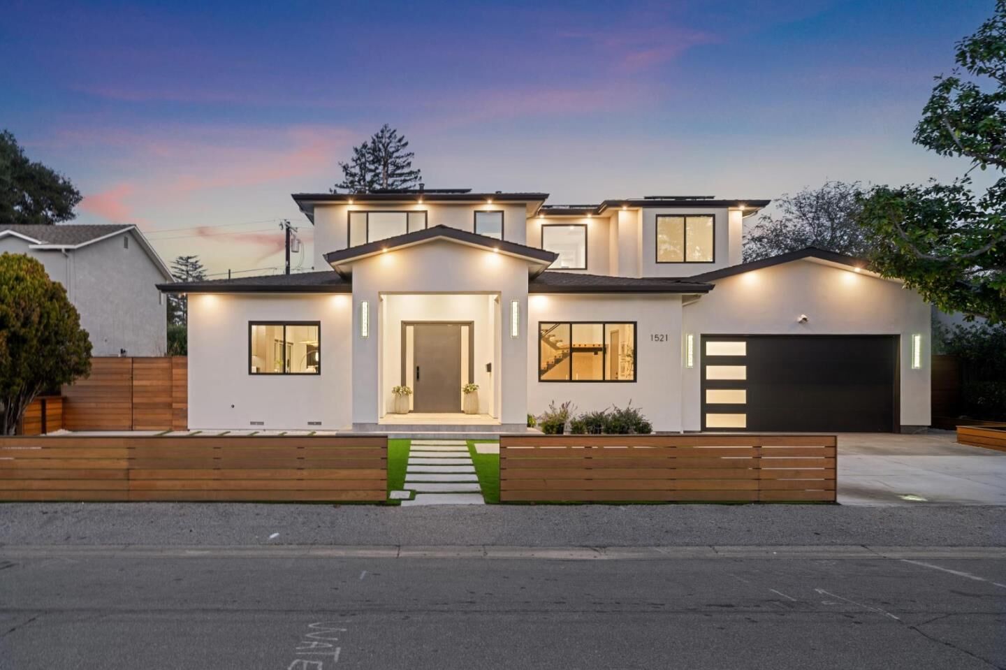 Property Photo: 1521 Meadow Lane CA 94040