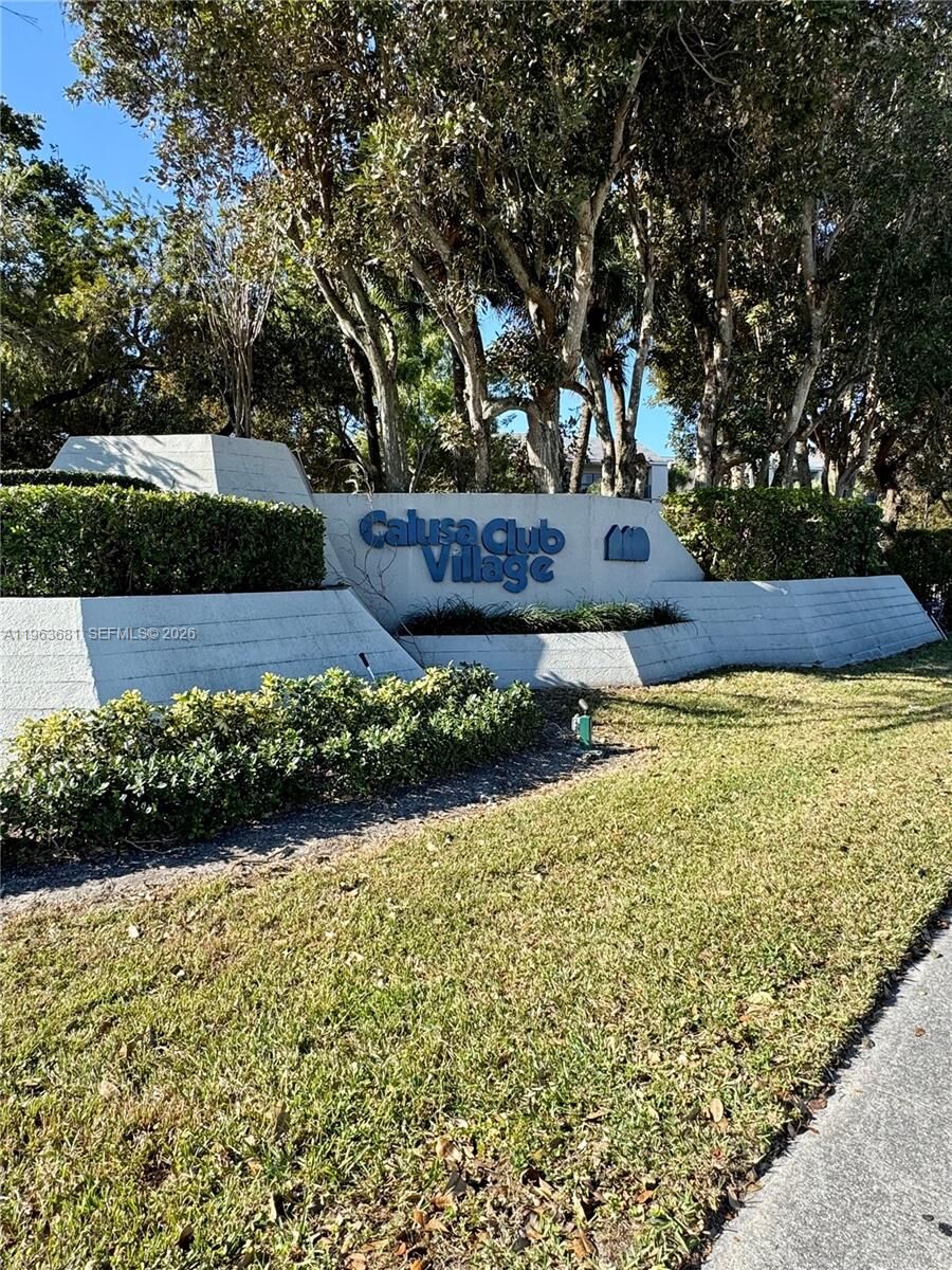 Property Photo:  8888 SW 131st Ct 104  FL 33186 