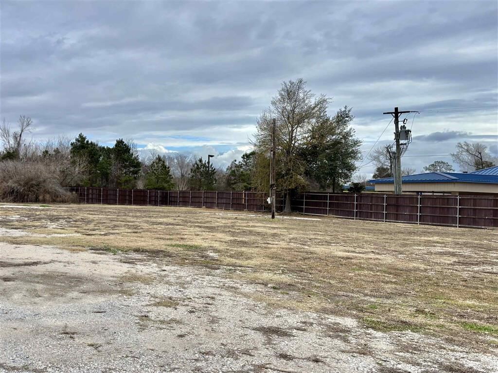 Property Photo: 1208 & 1218 Sam Houston Jones Parkway LA 70611