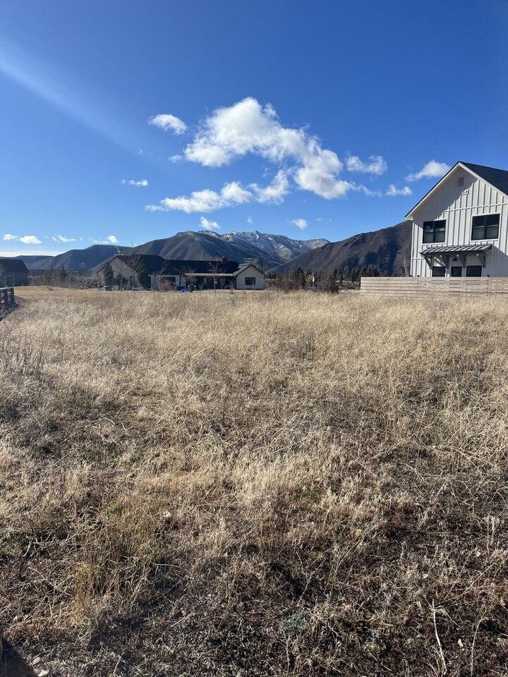 Property Photo:  1541 Appaloosa Rd  ID 83333 