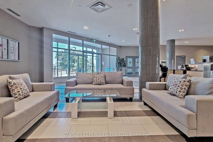 Property Photo:  2150 Lawrence Avenue E 1708  ON M1R 3A7 