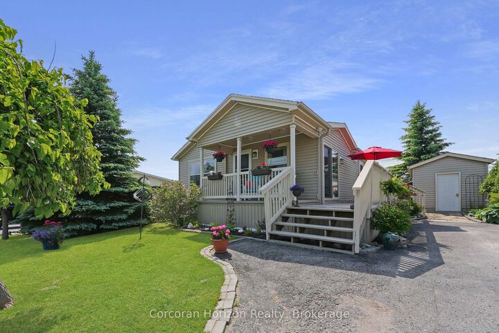 Property Photo: 53 Creekside Circle ON K0M 1L0
