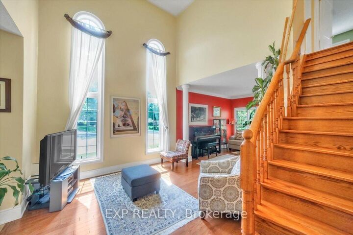 Property Photo: 1 Vitlor Drive ON L4E 2Y4