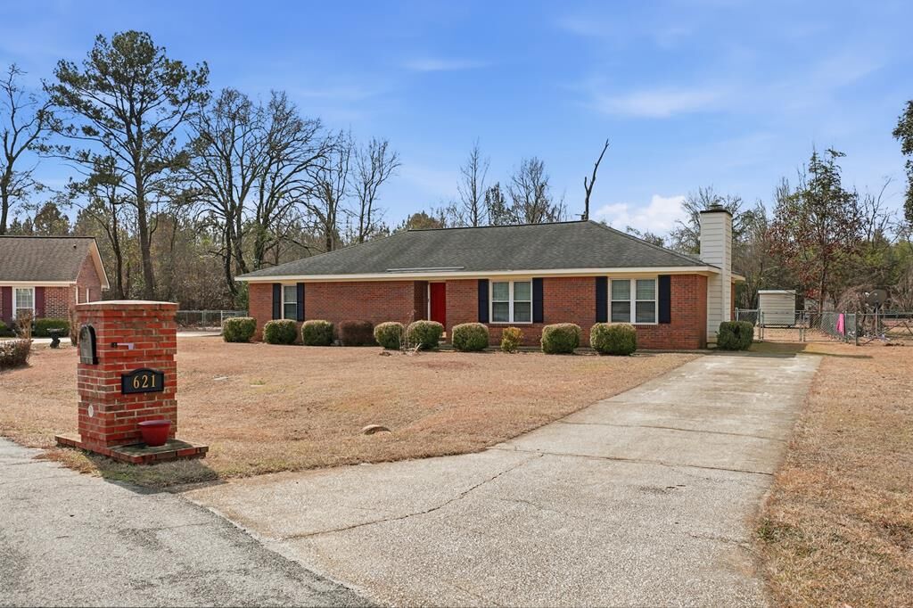 Property Photo:  621 Aztec Lane  GA 31705 