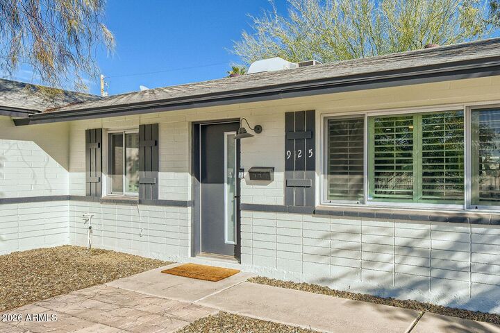 Property Photo:  925 N 79th Street  AZ 85257 
