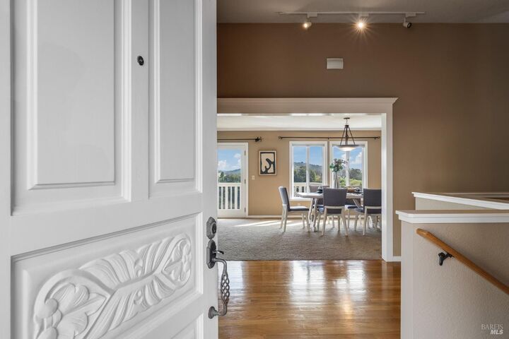 Property Photo:  55 Rockrose Way  CA 94945 