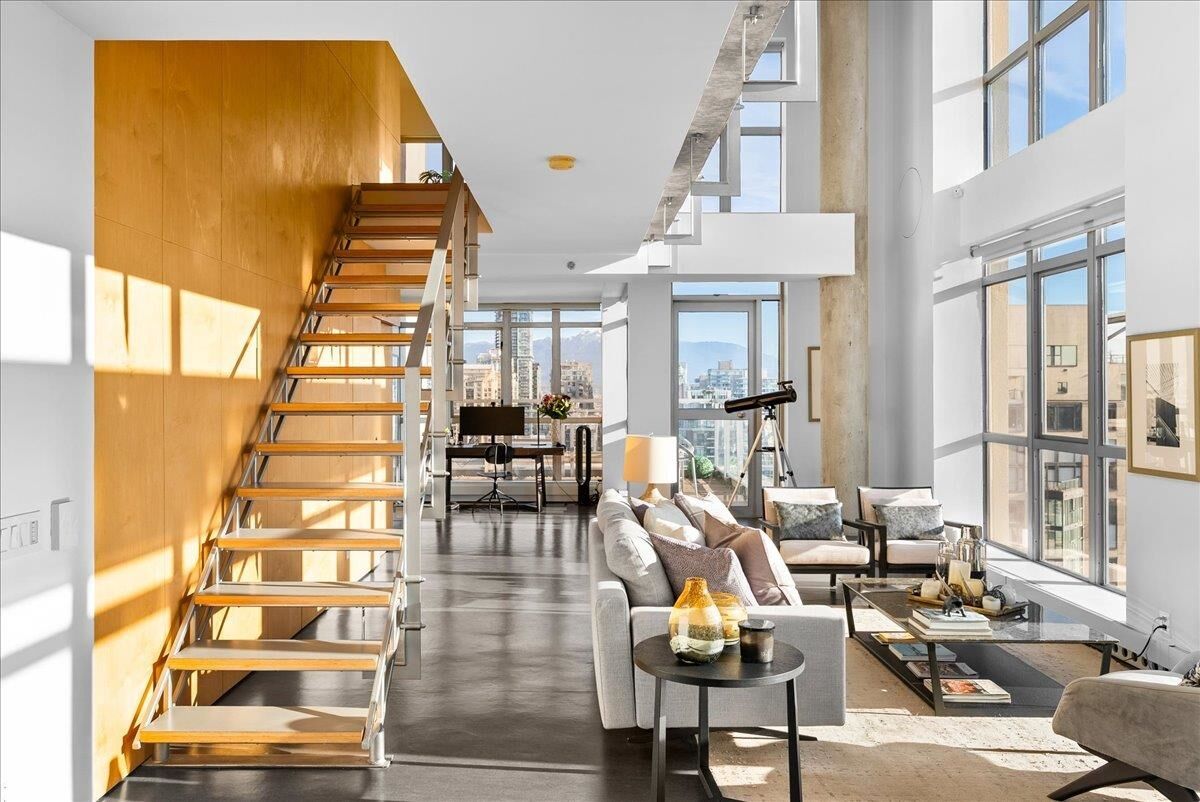 Property Photo:  1238 Richards Street Ph 2801  BC V6B 6M6 