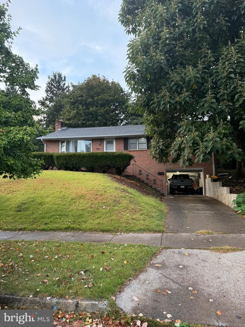 Property Photo:  2408 Swatara Street  PA 17104 