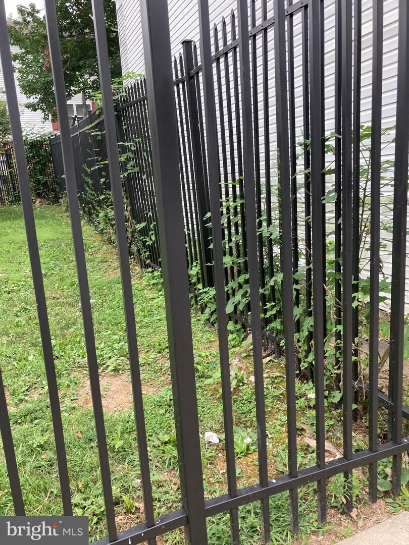 Property Photo: 1307 S 32nd Street PA 19146