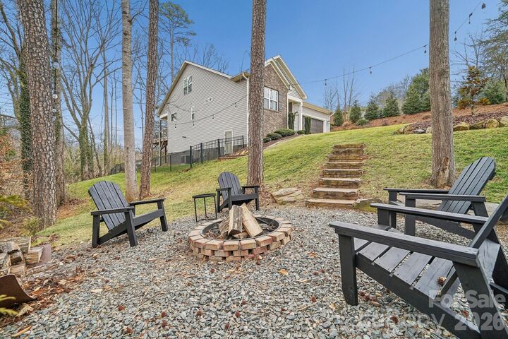 Property Photo:  321 Fielding Road  NC 28214 