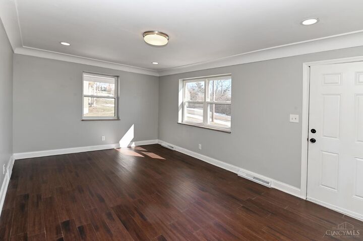 Property Photo: 9981 Skyridge Drive OH 45252