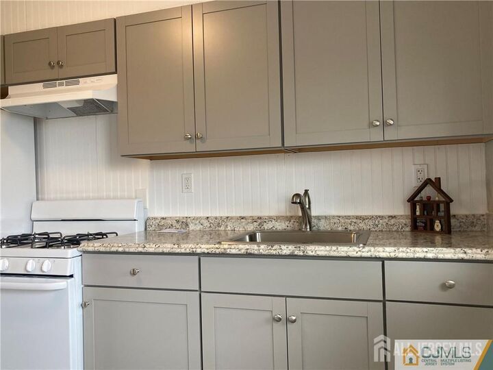 Property Photo: 250 Penn Avenue 1A NJ 08817