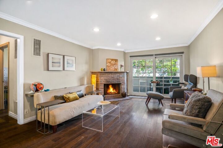 Property Photo: 1317 Stanford St CA 90404