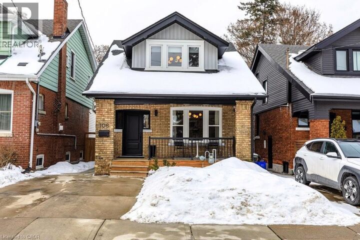 Property Photo:  108 Rosslyn Avenue South  ON L8M 3H9 