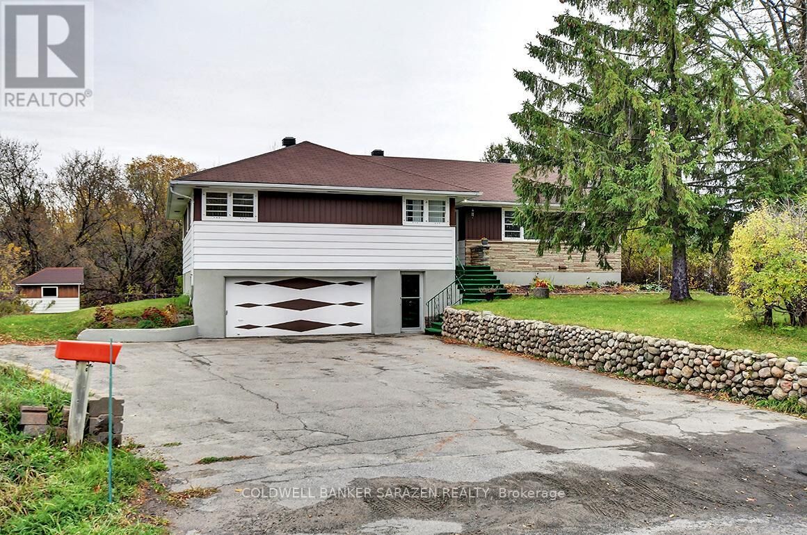 Property Photo: 5495 Bank Street ON K1X 1G9