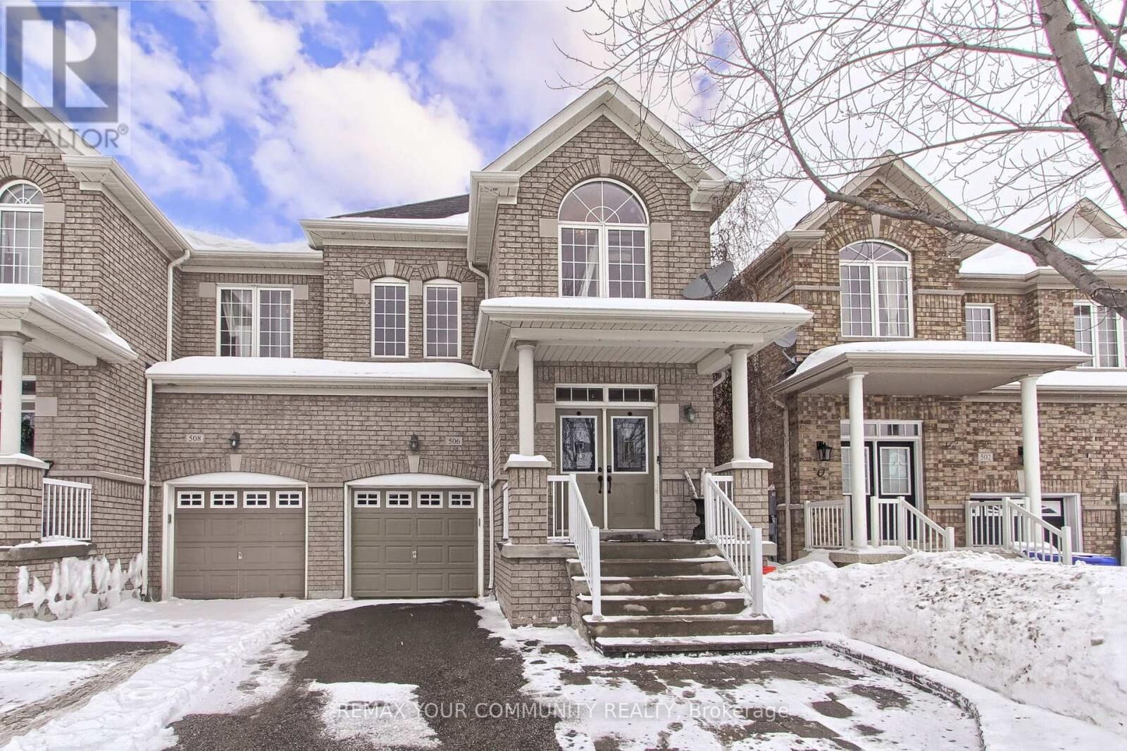 Property Photo:  506 Foxcroft Boulevard  ON L3X 3L6 