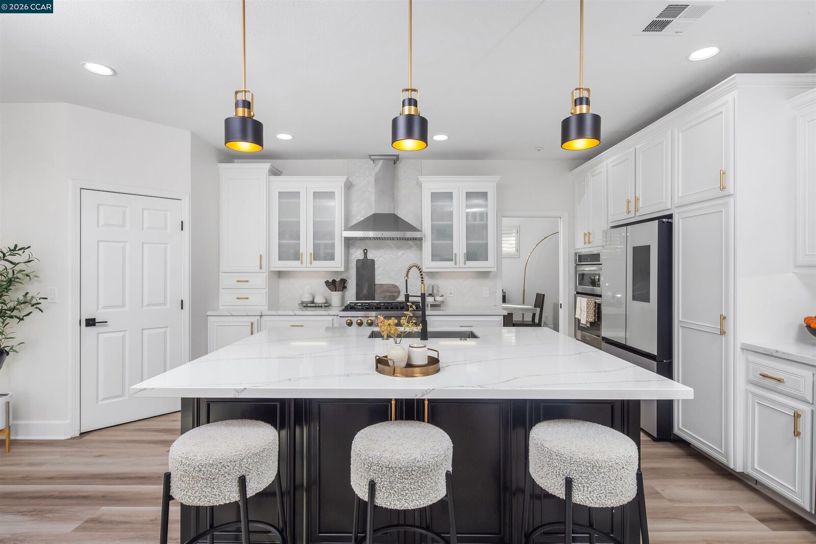 Property Photo:  2373 Alsace Ct  CA 94550 