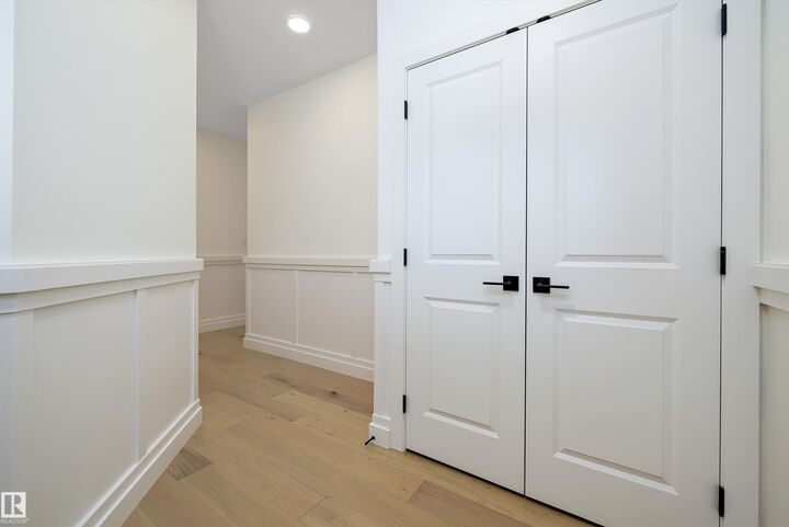 Property Photo:  247 Edgemont Green Green NW  AB T6M 3J7 