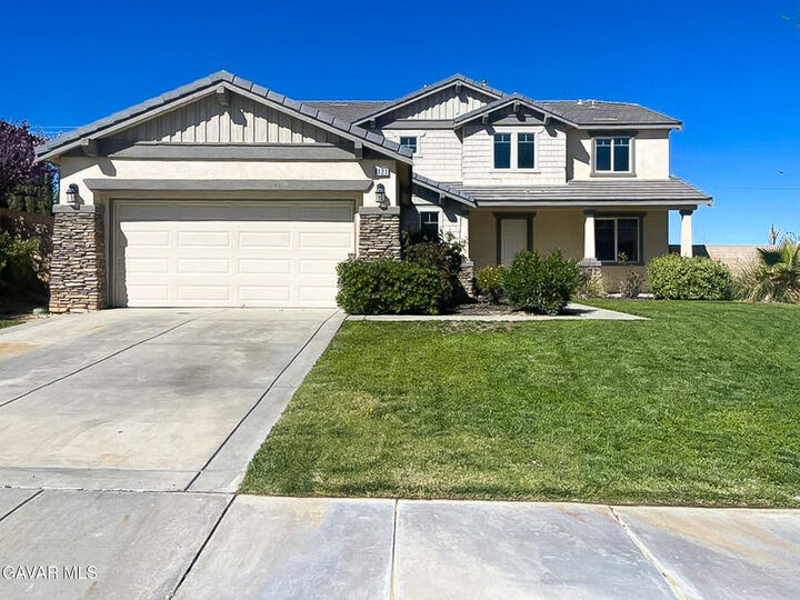 Property Photo:  6727 Miramar Lane  CA 93551 