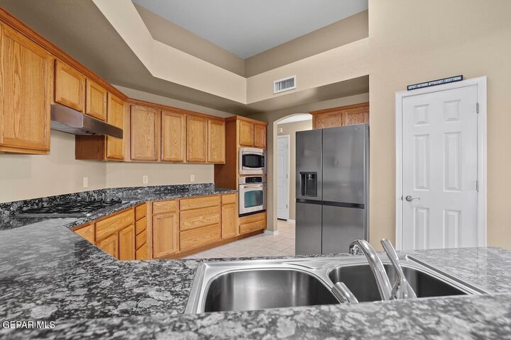 Property Photo:  6673 Cabana Del Sol Drive  TX 79911 