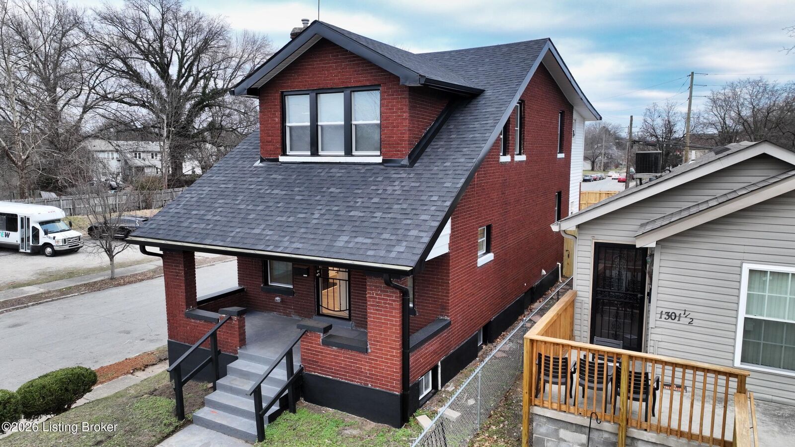 Property Photo:  1301 S 26th St  KY 40210 