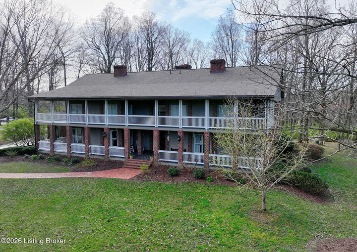Property Photo:  4226 Dolphin Rd  KY 40220 