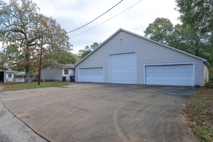 Property Photo:  170 W Creek  TX 75862 