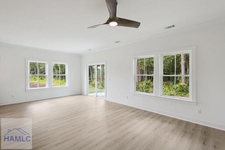 Property Photo:  1044 Cottage Way  GA 31305 