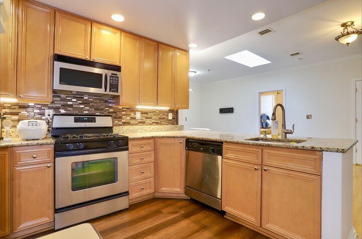 Property Photo:  515 Gregory Ave 12  NJ 07086 