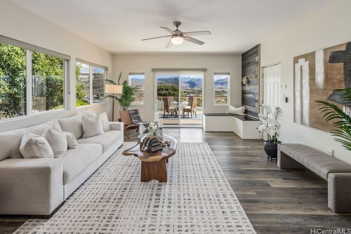 Property Photo: 3376 Ala Laulani Street HI 96818