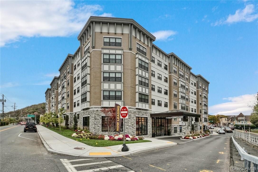 Property Photo:  92 Blauvelt Way - The Sheldon 502  NY 10901 