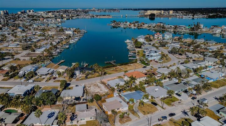 Property Photo:  713 Pruitt Drive  FL 33708 