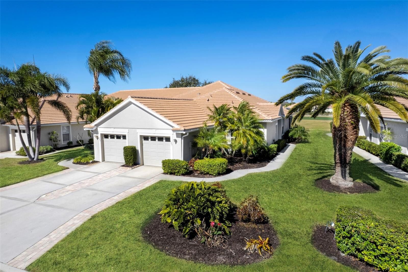 Property Photo:  625 Back Nine Drive  FL 34285 