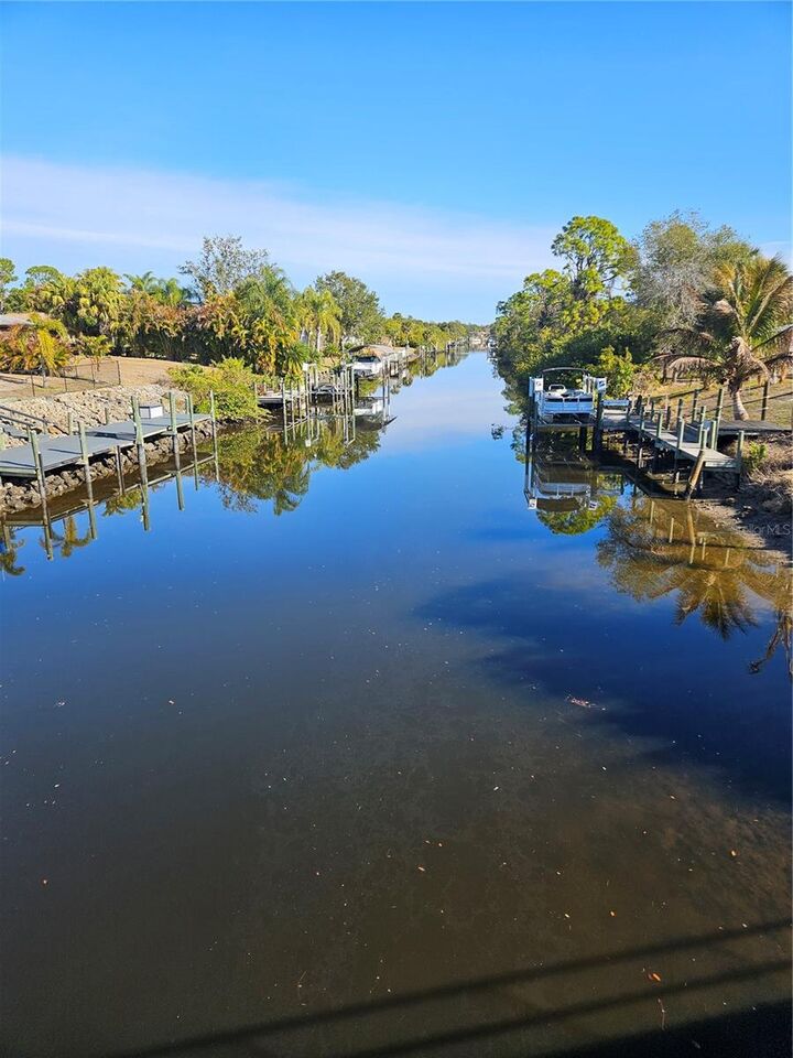 Property Photo: 553 Hoffer Street FL 33953